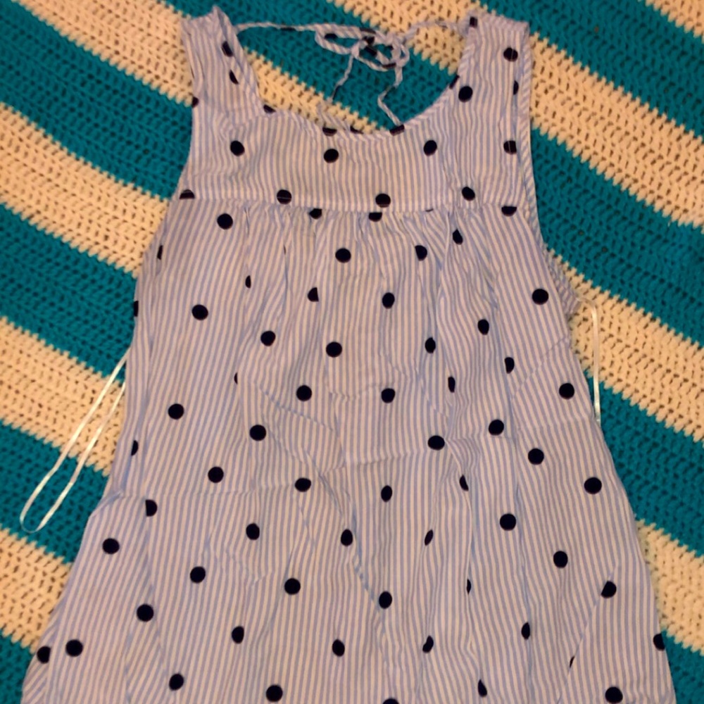 Flowy sleeveless blouse